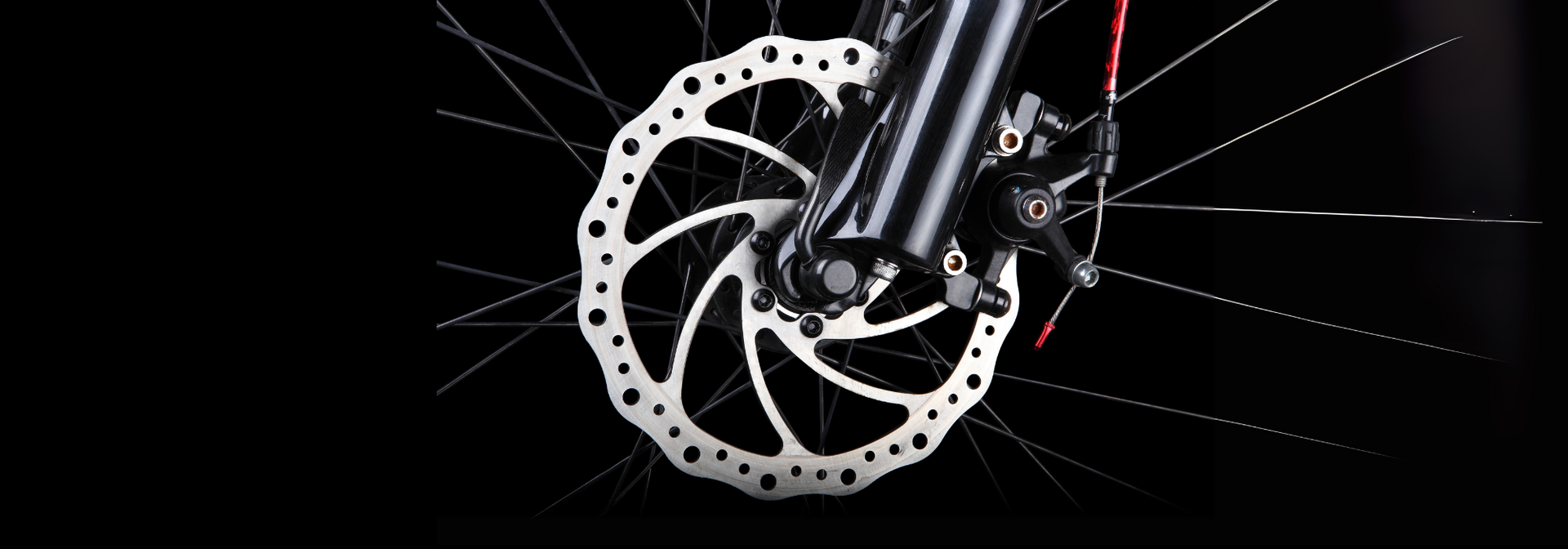 TRP Spyre mechanical disc brake with dual-piston cable actuation and 140mm rotor for touring bikes