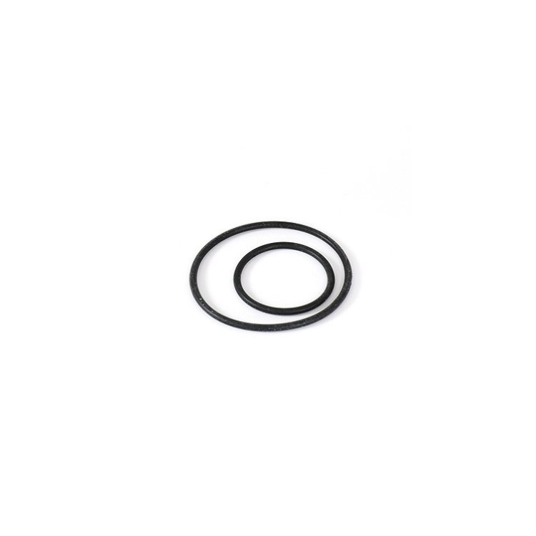Cateye rubber O-rings set for securing bike lights, offering two sizes for various mounting applications.