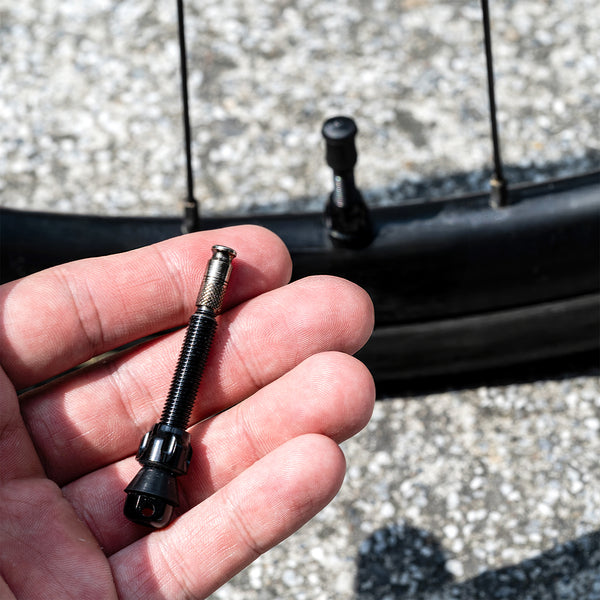 Lezyne CLIK TLR Valve Pro, 44mm, Black