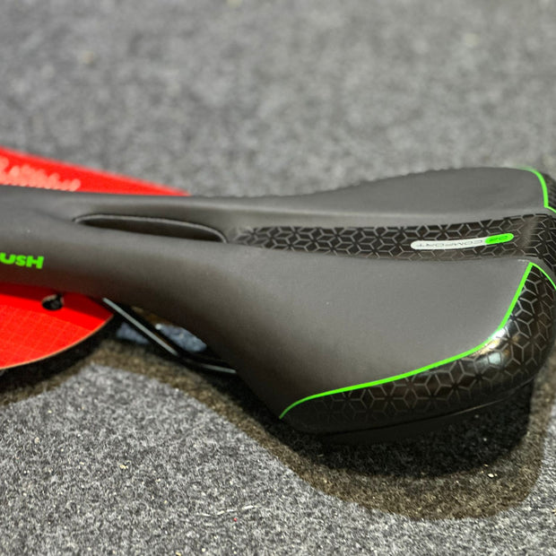 Velo VL-3435 Saddle, Cr-Mo Rail, Black