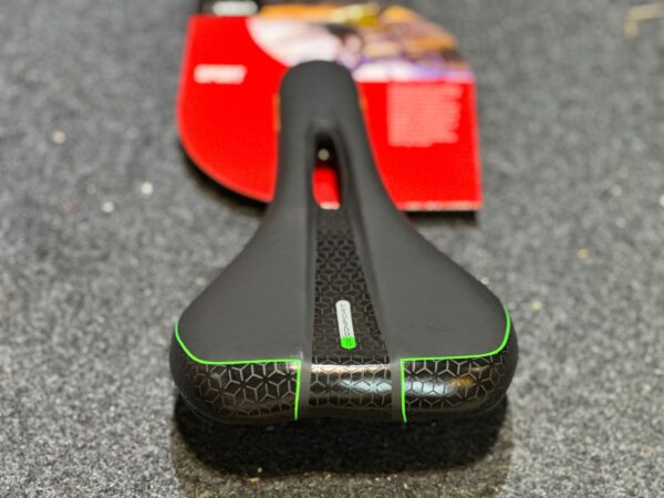 Velo VL-3435 Saddle, Cr-Mo Rail, Black