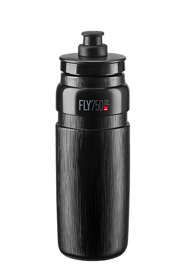 FLY 750 – Built for Speed, Grip, and Effortless Hydration